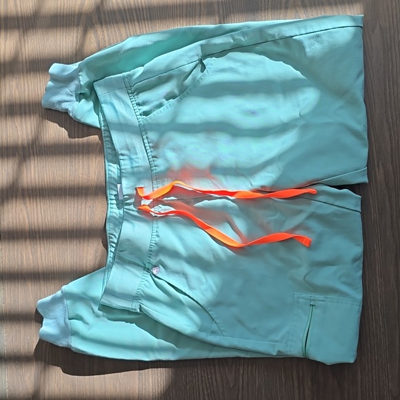 Figs - Picture 2 of 3